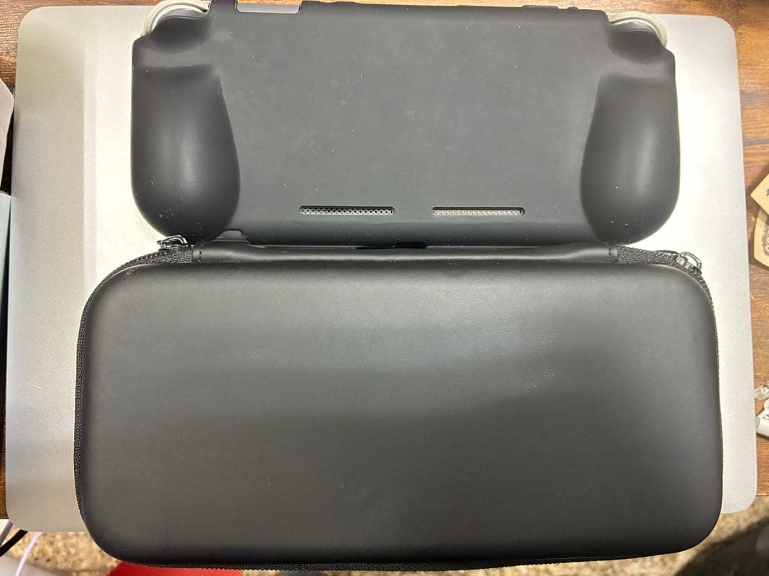 Nintendo Switch Lite 本体 グレー、純正充電器、本体ケース付