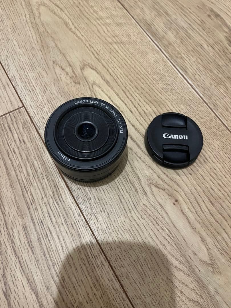 Canon 単焦点広角レンズ EF-M22mm F2 STMパンケーキレンズ