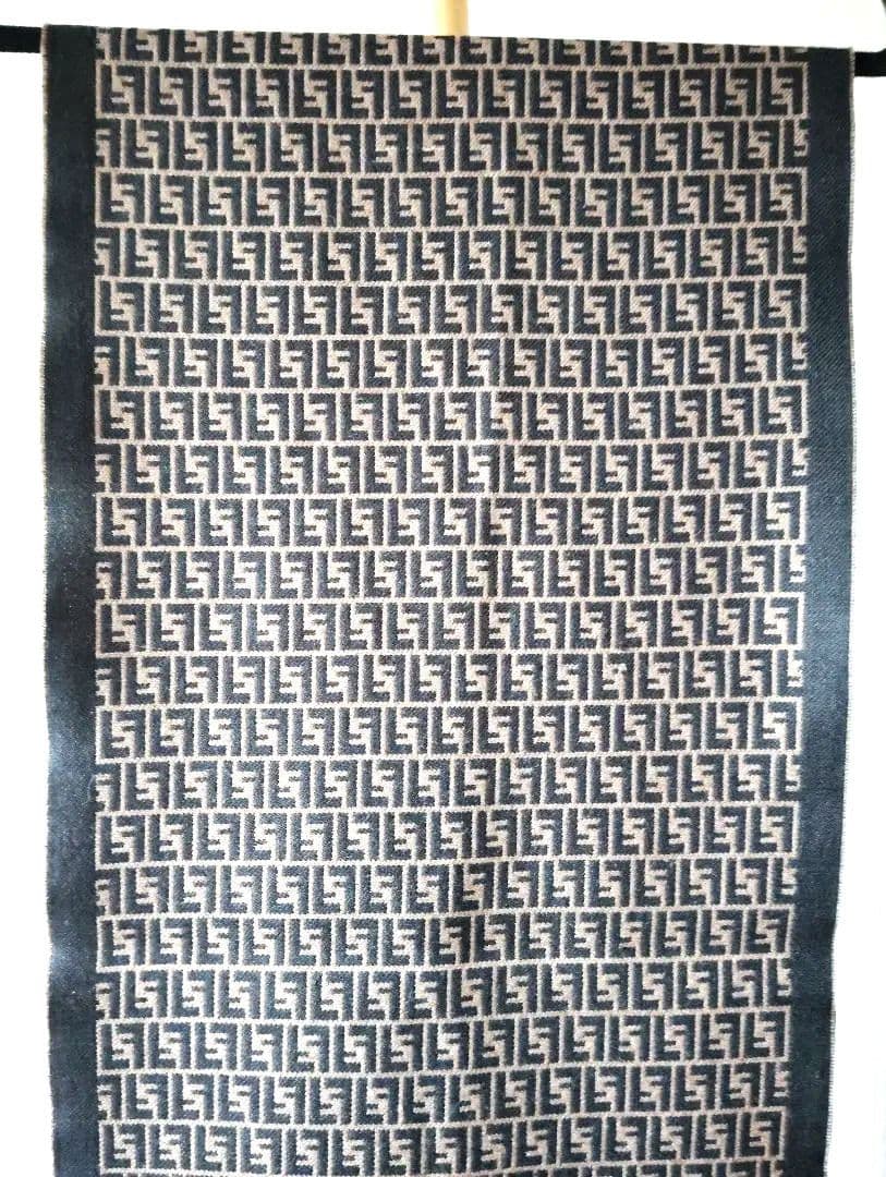 美品　FENDI　フェンディ　マフラー　ストール　ズッカ柄　リバーシブル　ウール