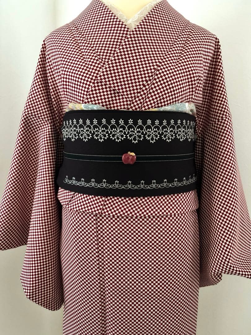 ワイヤーレース柄の名古屋帯　リボン