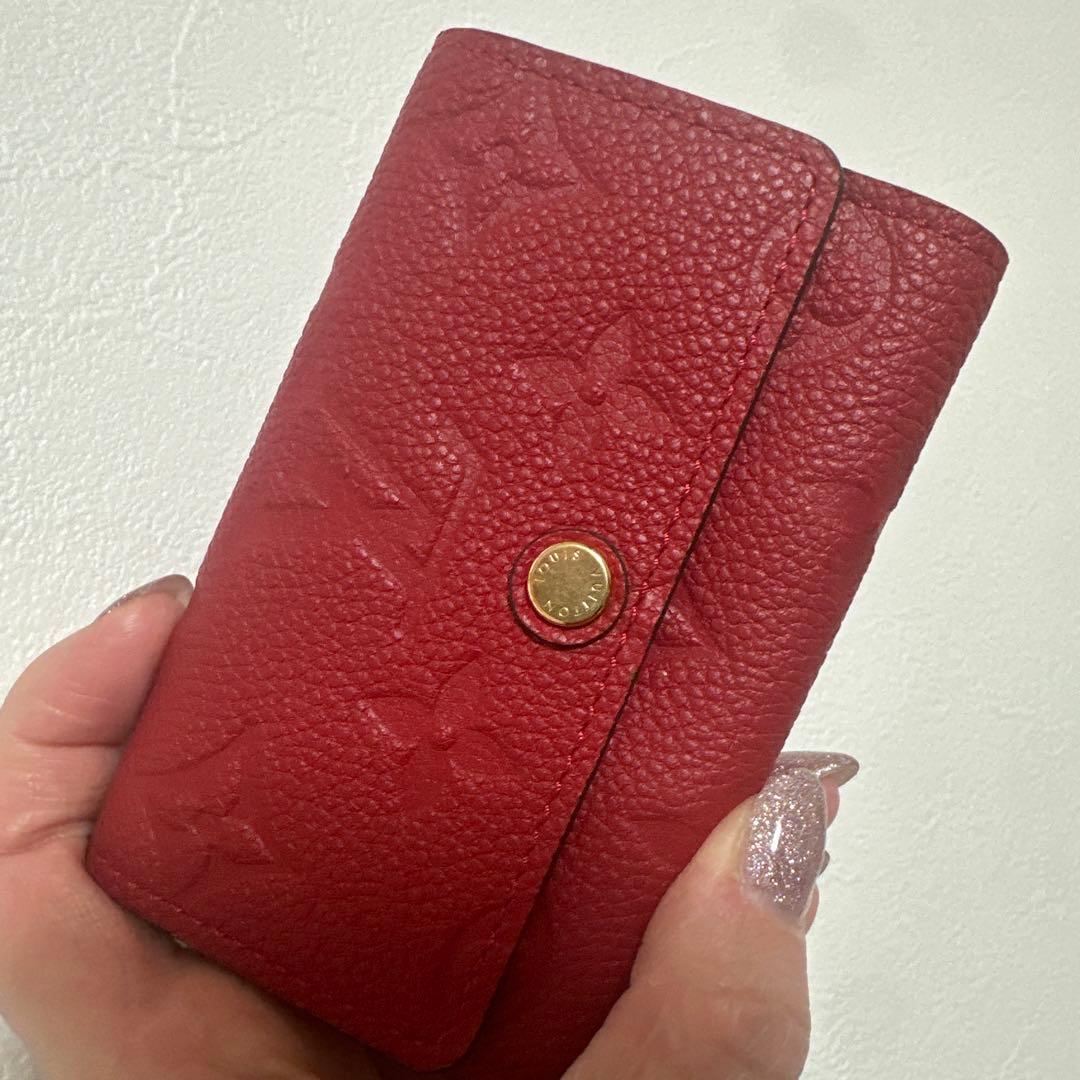 ルイヴィトン　LOUIS VUITTON 赤　キーケース　６連　箱付き　レッド