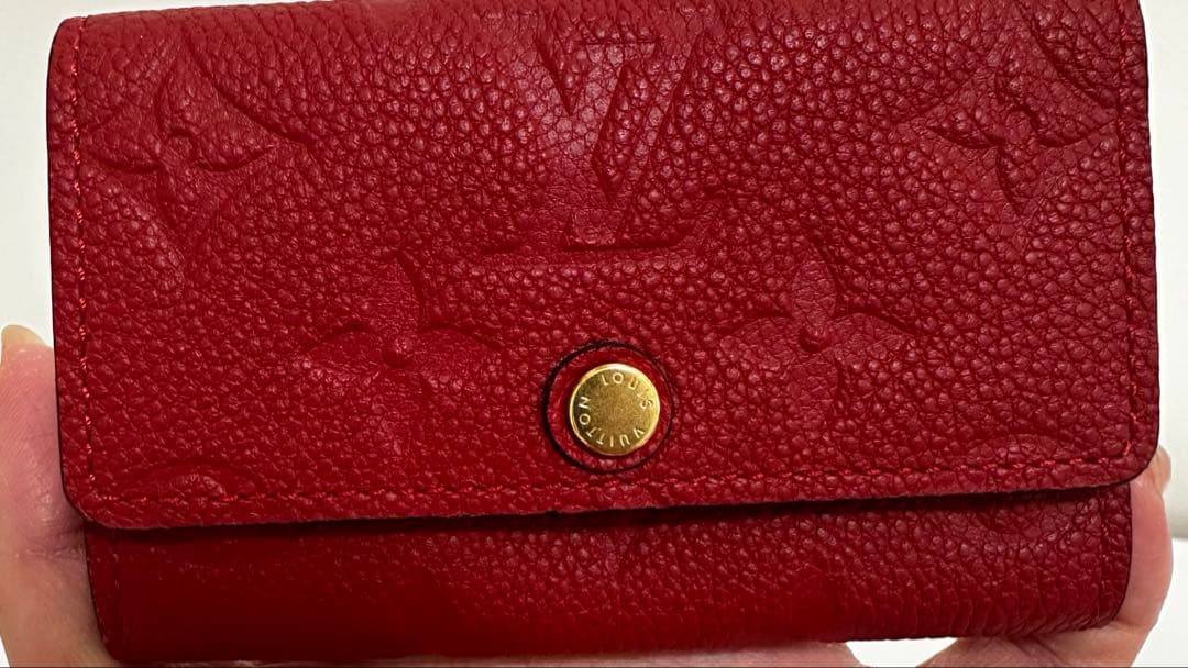 ルイヴィトン　LOUIS VUITTON 赤　キーケース　６連　箱付き　レッド
