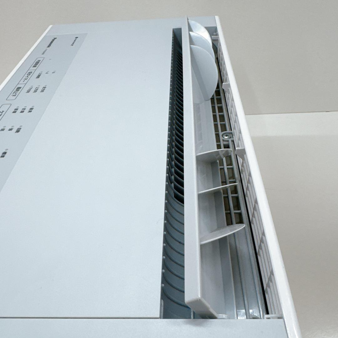 【美品】Panasonic パナソニック 衣類乾燥除湿機 F-YHUX90