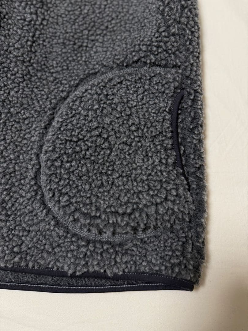 ★美品★GYMPHLEX BOA HOODED VESTアーバンリサーチドアーズ