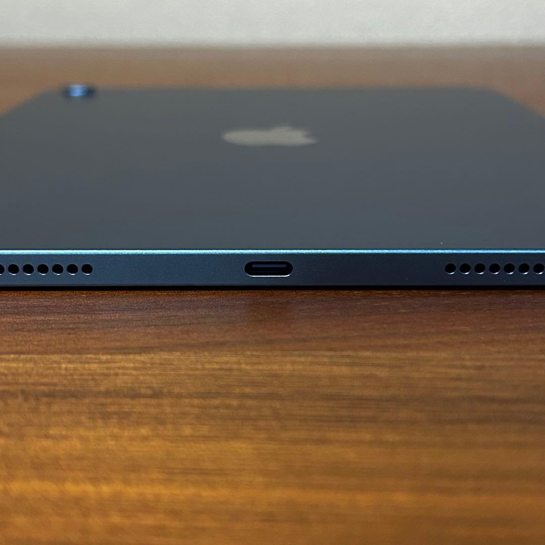 【極美品】iPad 第11世代 A16 ブルー 128GB ペン・ケース付