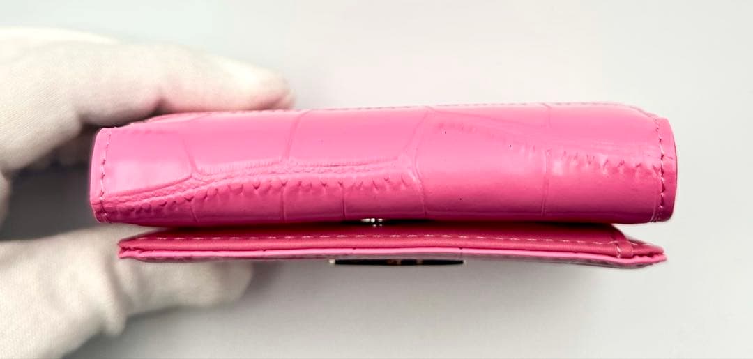 【新品✦希少カラー】Vivienne Westwood 三つ折り財布 ピンク