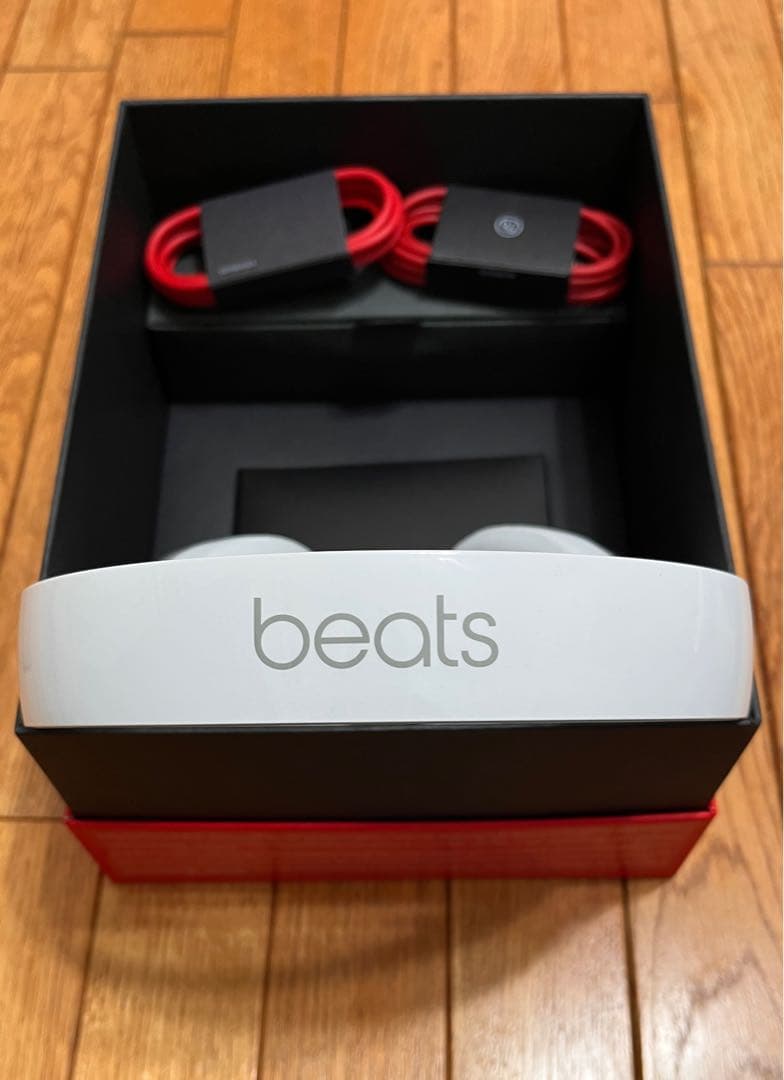 ベ*ド様 Beats Studio Wireless 2 ホワイト 新品同様