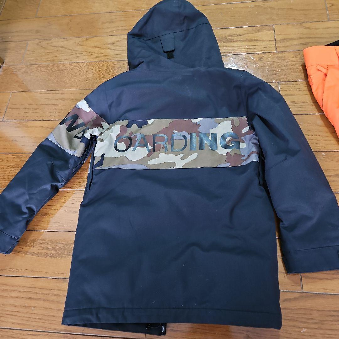 DC スノーボードウェア　YOUTH 上下セット１３０～140