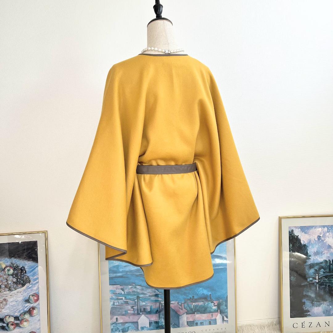 v*e様 ★LOROPIANA★美品★カシミヤ100★羊革ベルト★ケープ★コート