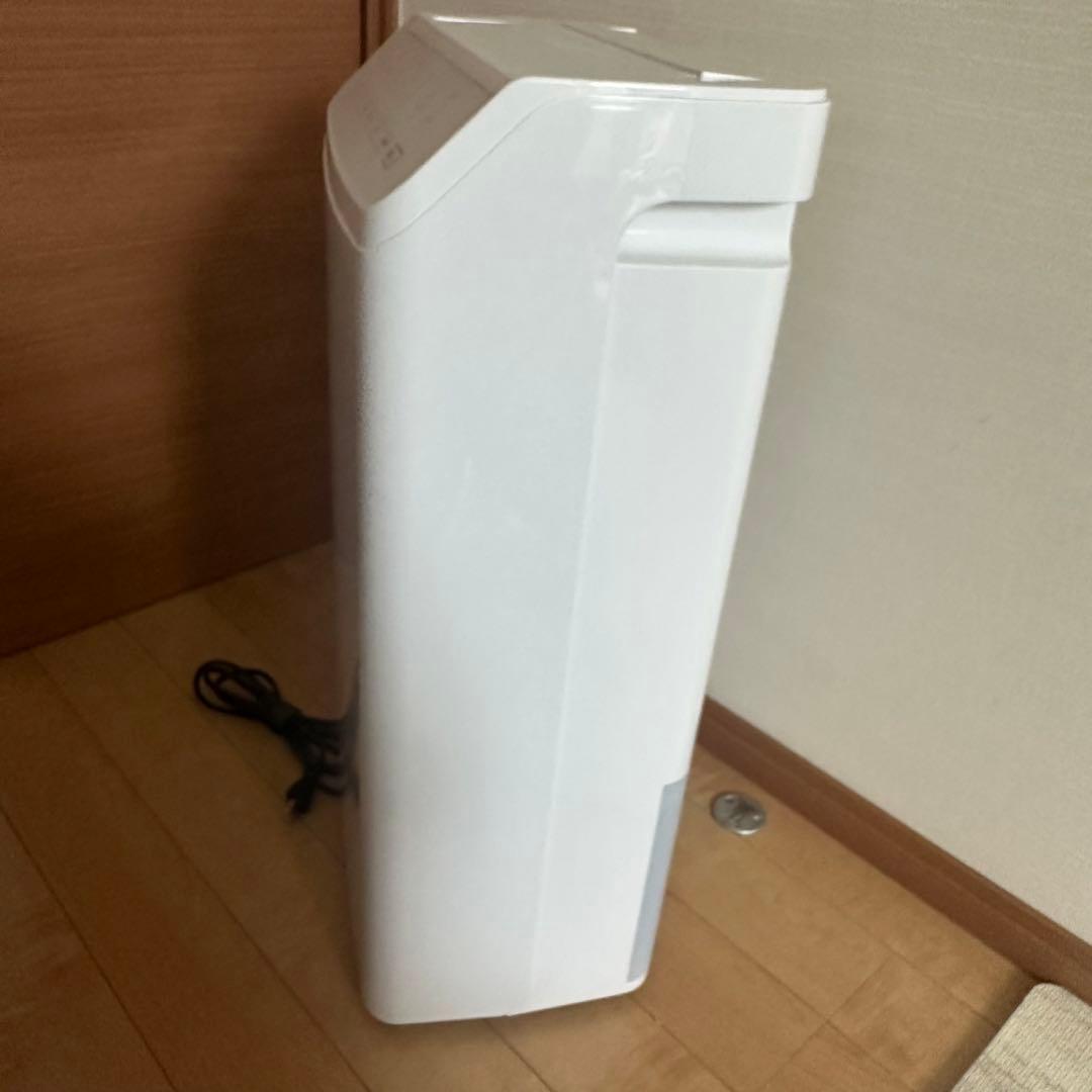 美品　コロナ CORONA 衣類乾燥除湿機 CD-WH1822 2022年製