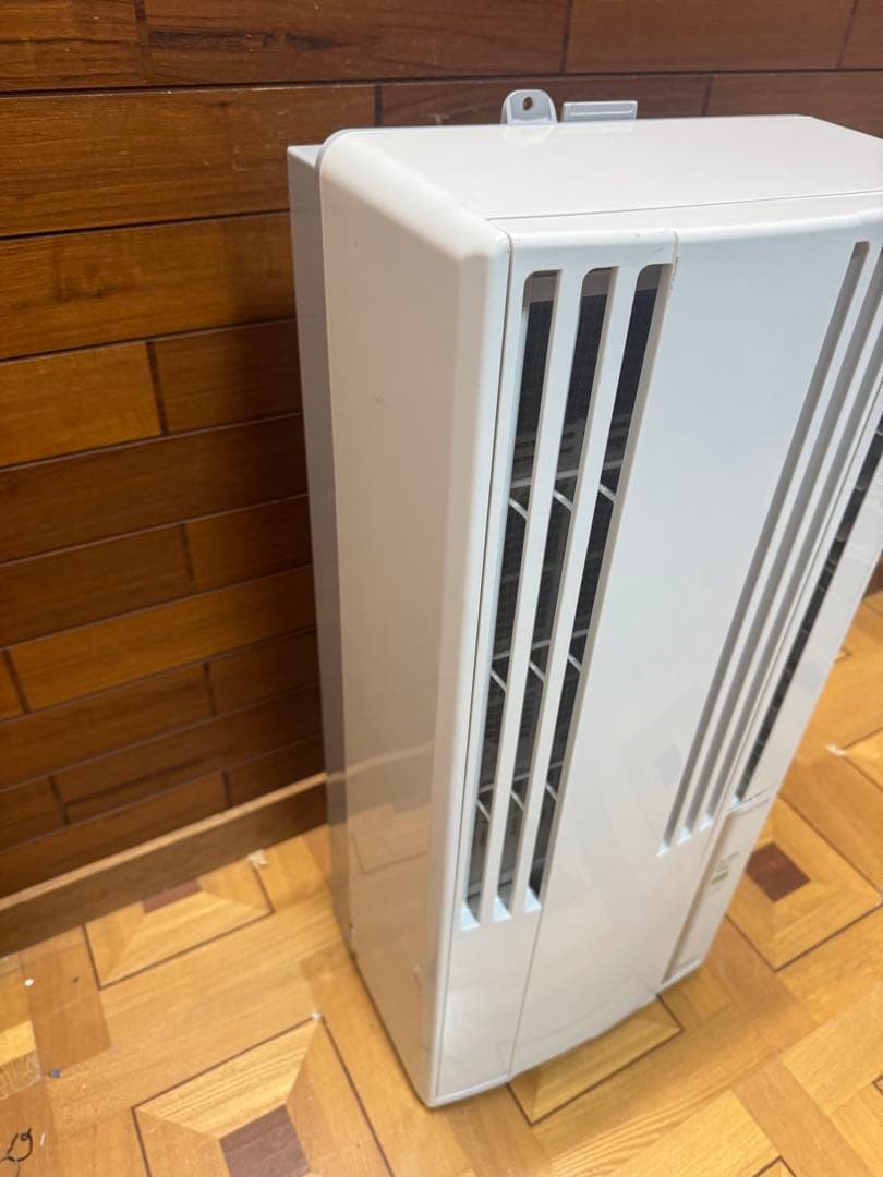 2022年製 コロナルームエアコンウインド形冷暖房　CW-1622R