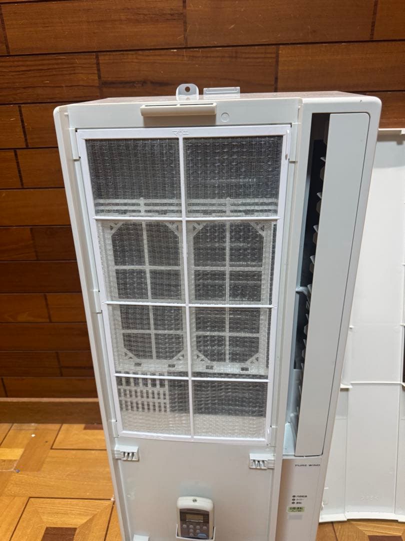 2022年製 コロナルームエアコンウインド形冷暖房　CW-1622R