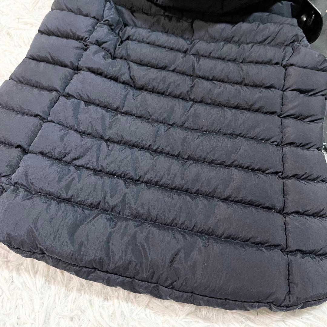 美品 タトラス オルシエラ 軽量ダウンベスト 紺　1 ラクーンファー　3way