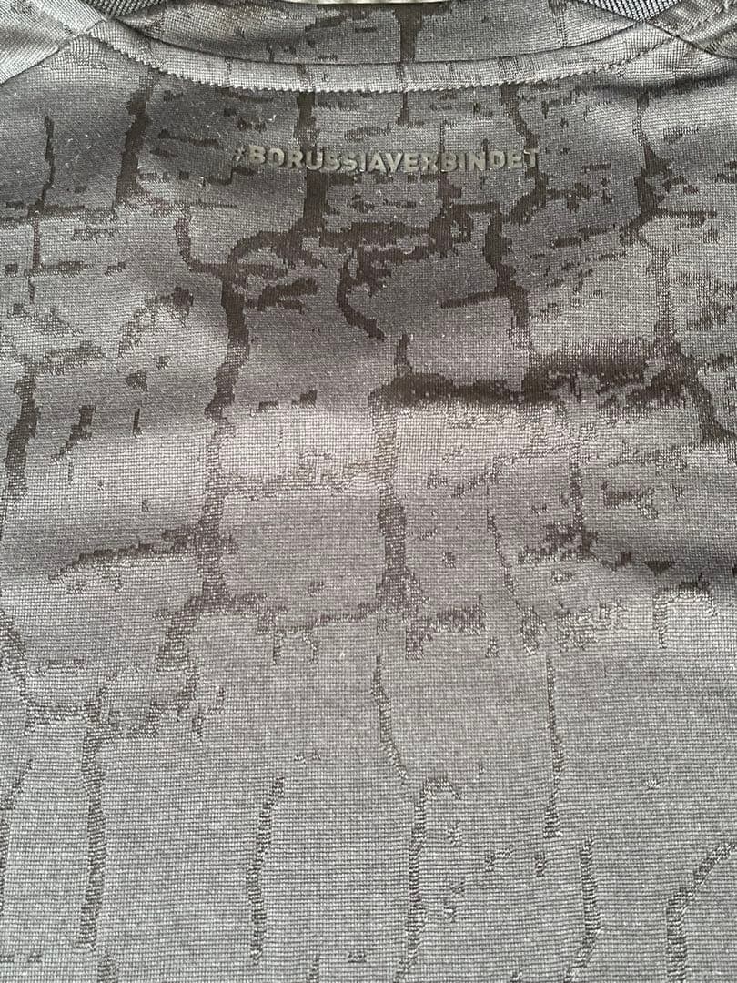 PUMA ボルシアドルトムント 限定ブラックシャツ