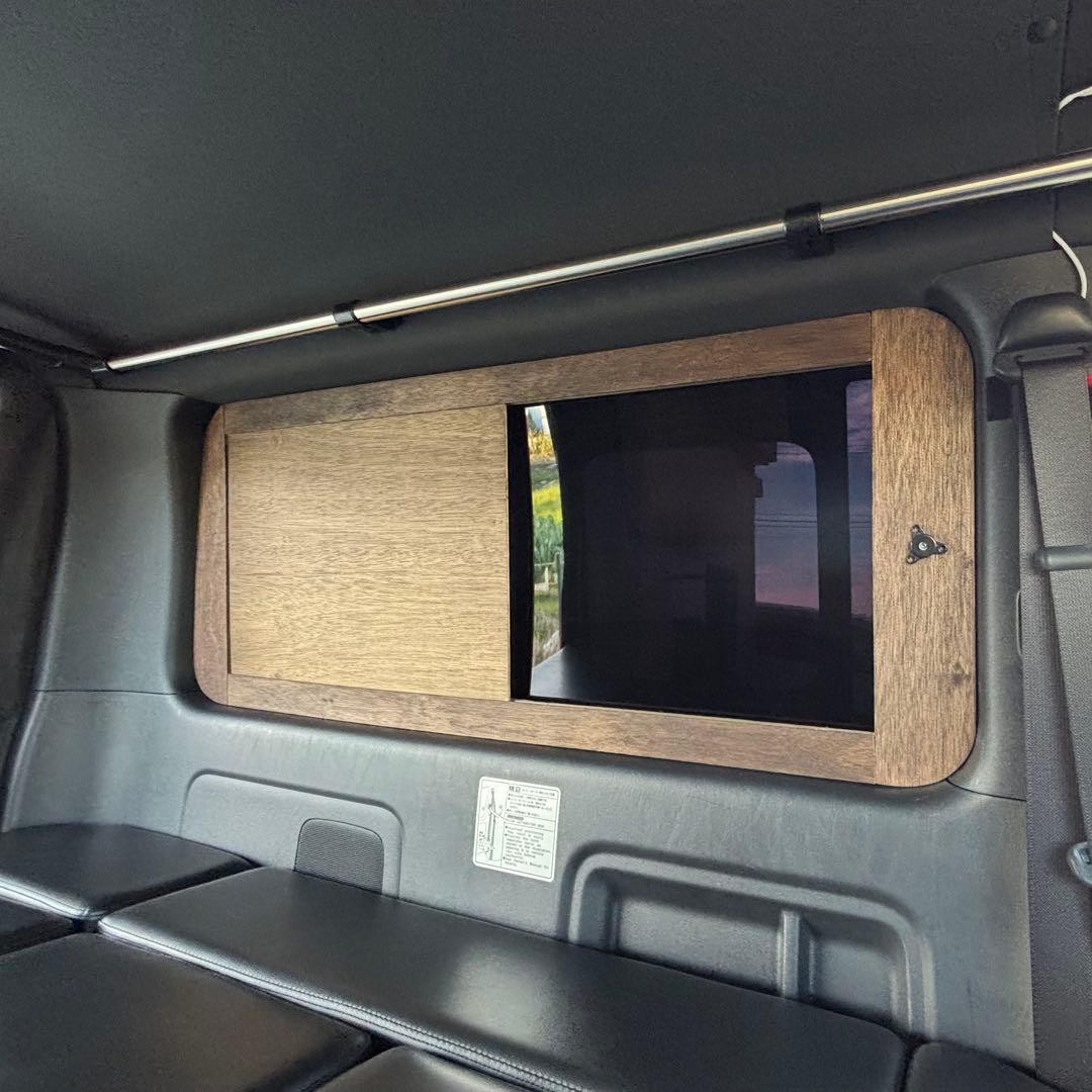 ハイエース 200系 スーパーGL 窓埋めパネル 開閉式 断熱 左右セット 木目