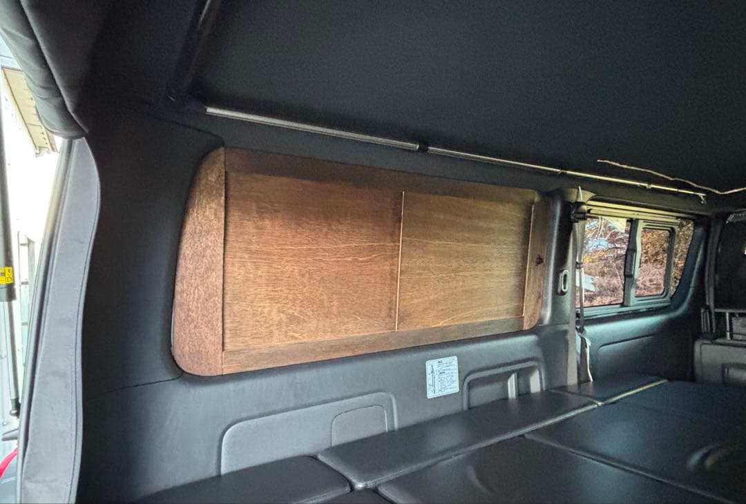 ハイエース 200系 スーパーGL 窓埋めパネル 開閉式 断熱 左右セット 木目