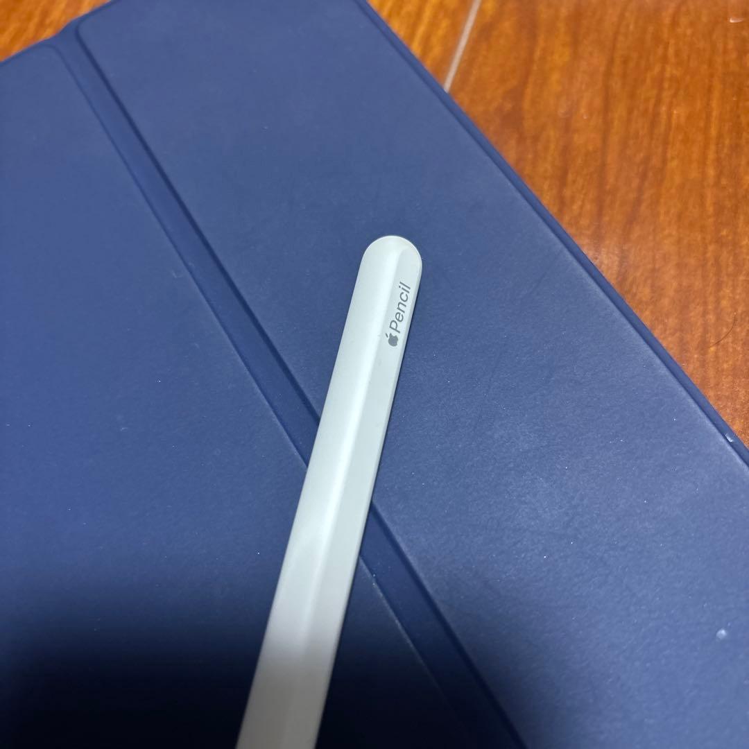 Apple iPad Air 4 256 シルバー 本体 + カバー付き