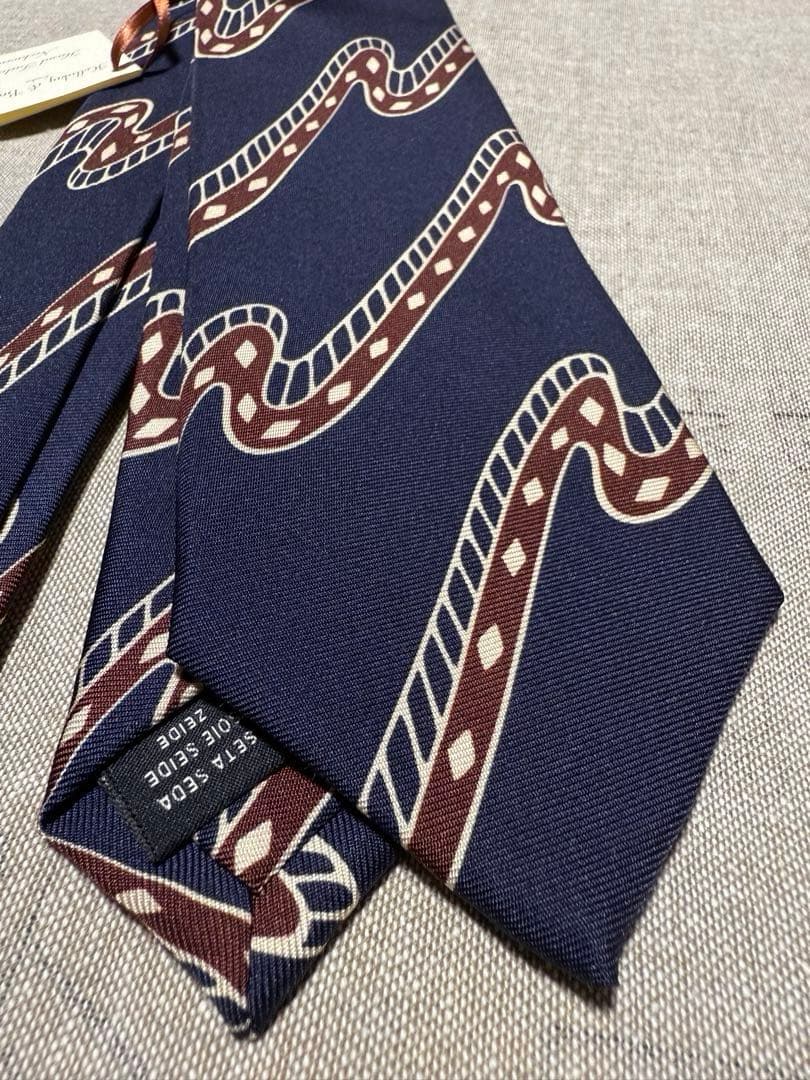 【新品】Holliday & Brown／アーカイブプリント／WAVE／ネイビー