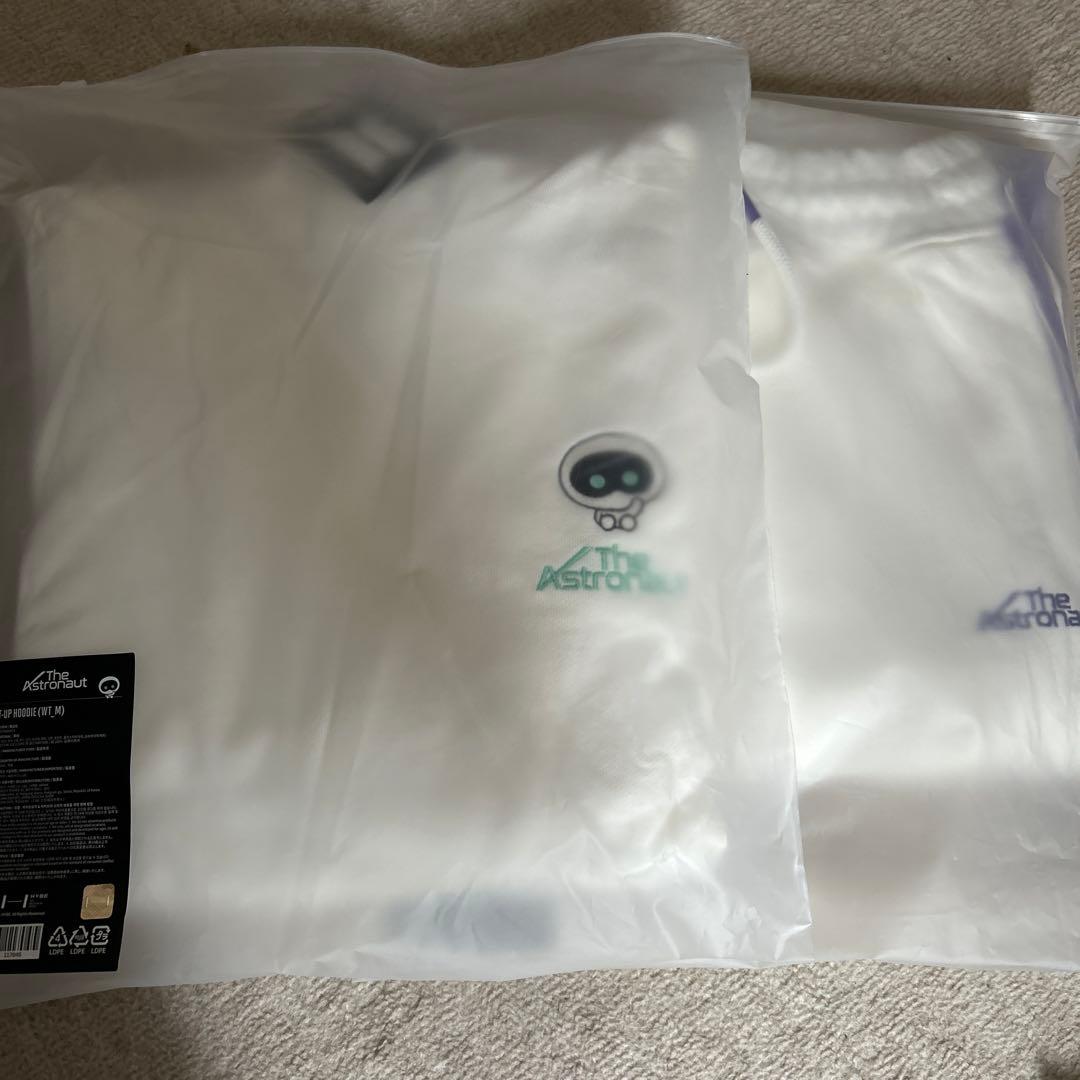 BTS JIN ウッドくん　フーディ上下セット