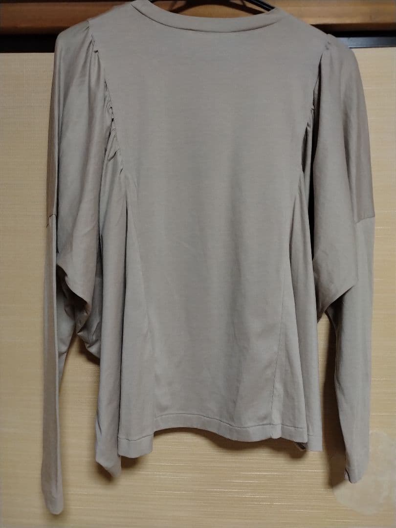 ミナペルホネン　新品未使用 長袖 フリル トップス