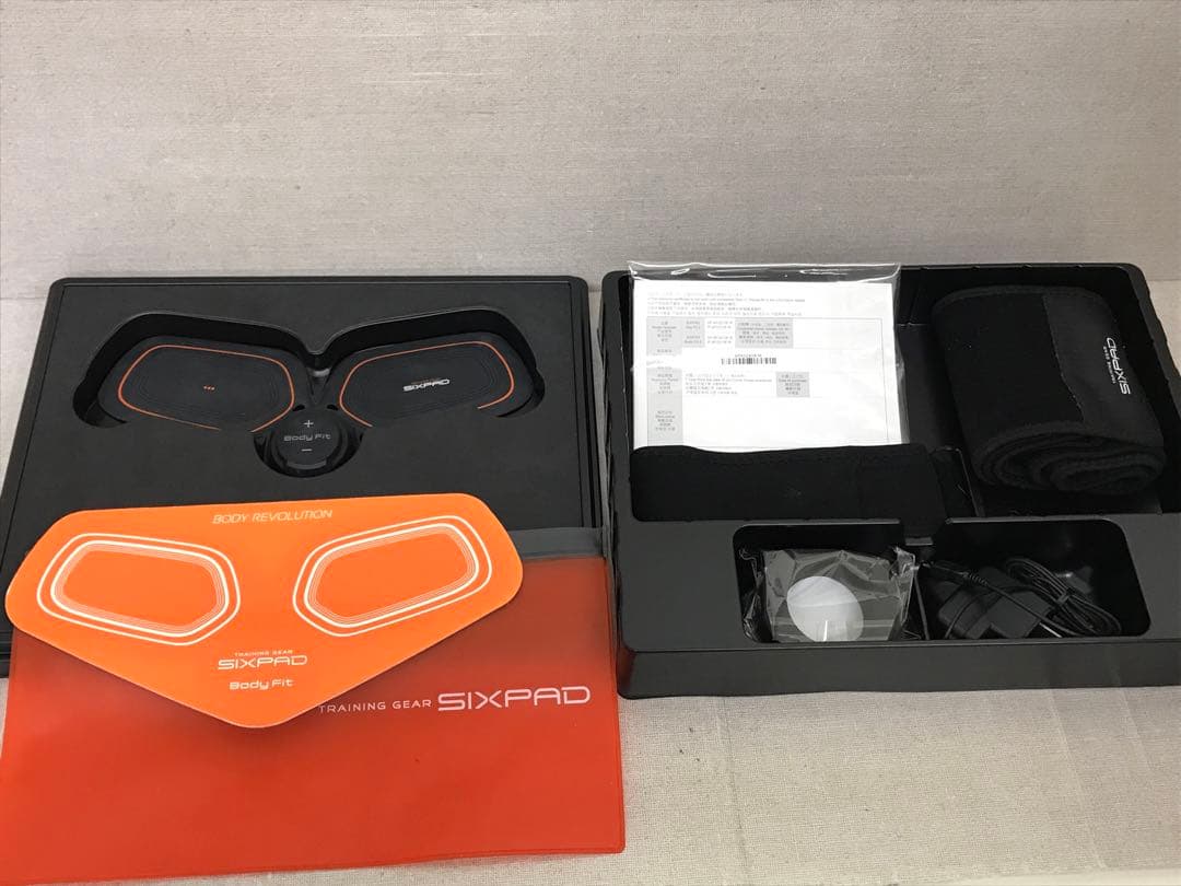 SIXPAD 2点まとめ売り 〈アブズフィット2、ボディフィット2〉