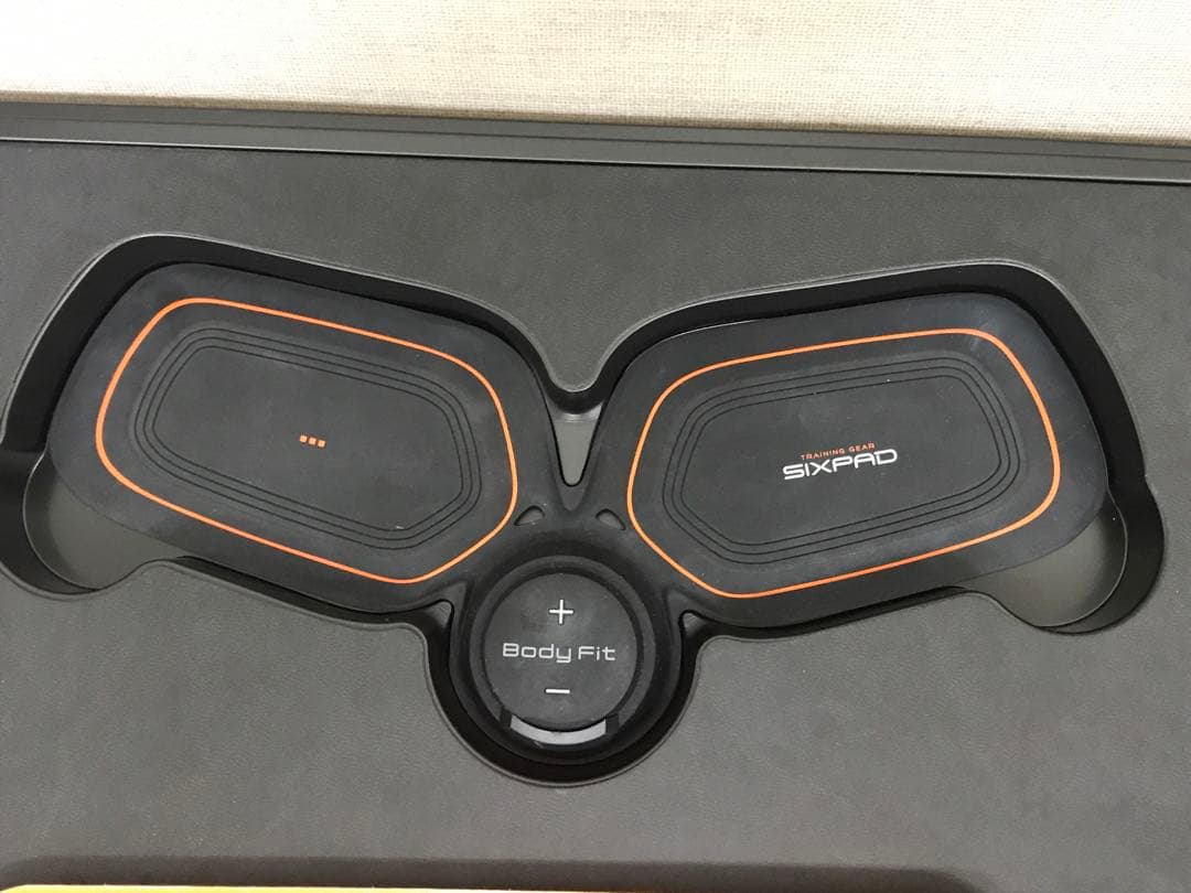 SIXPAD 2点まとめ売り 〈アブズフィット2、ボディフィット2〉