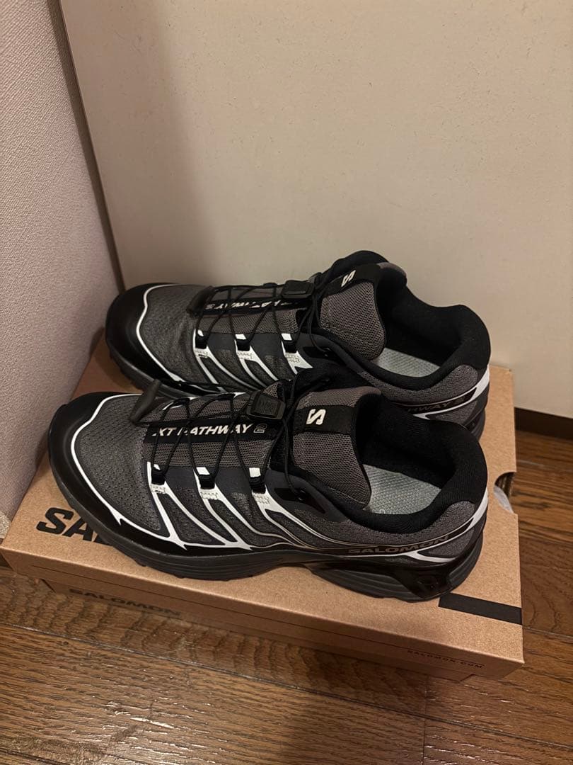 サロモン　SALOMON スニーカー