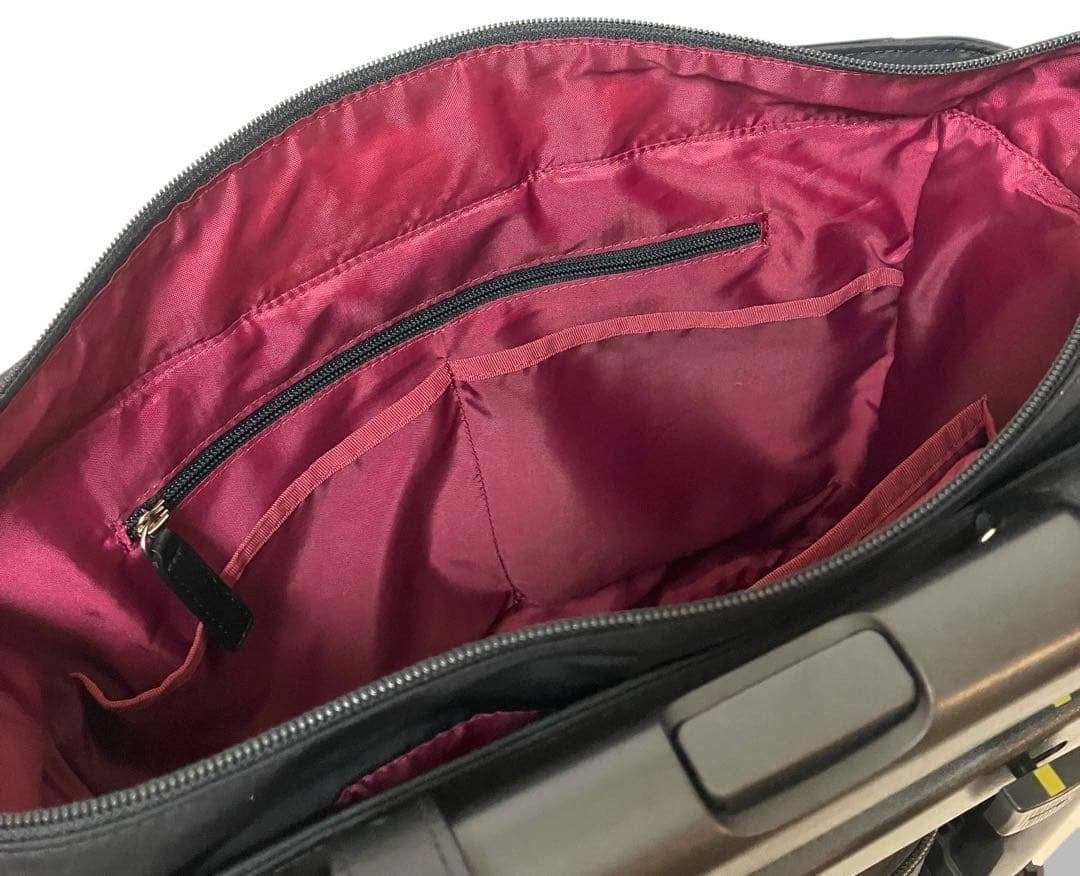 ✨美品✨送料無料 車輪ストッパー付き スワニー キャリーバッグ フルーア