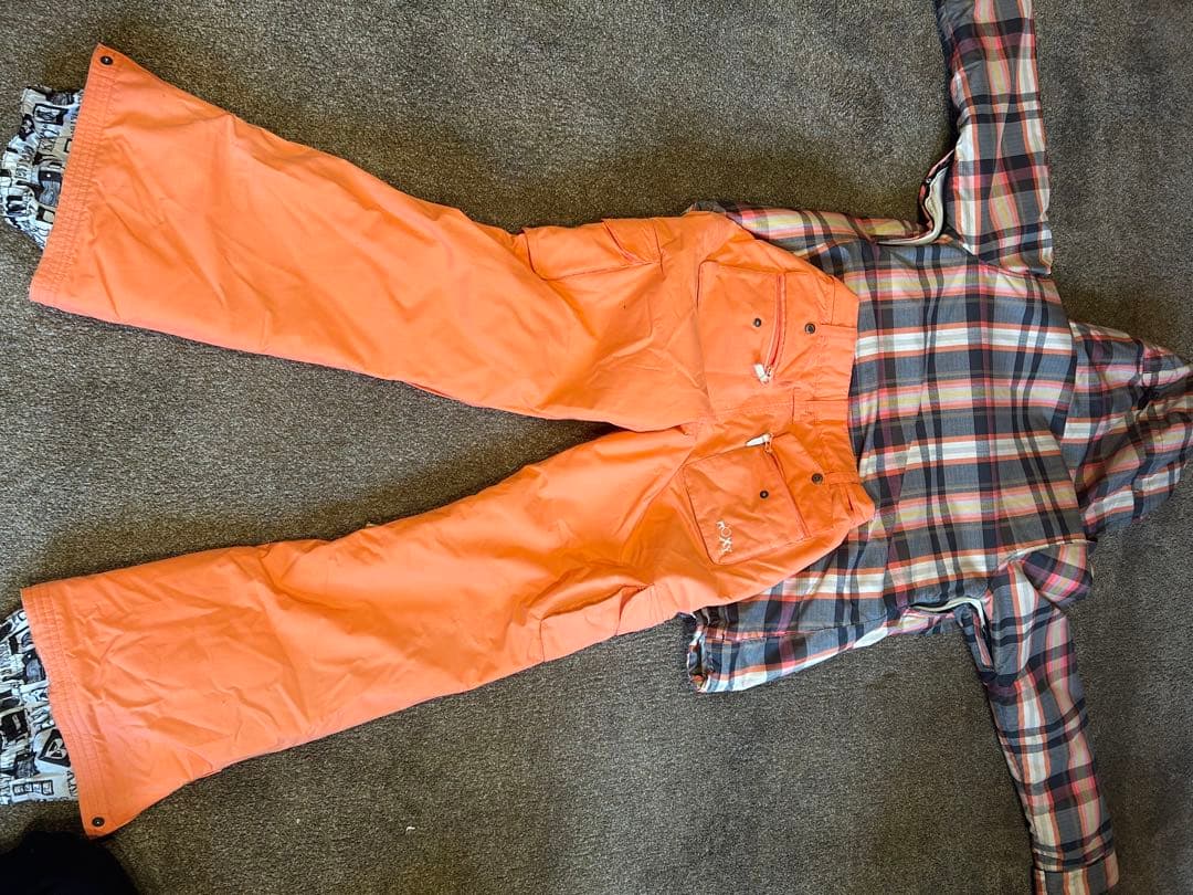 ロキシー　スノボウェア　スキーウェア　サイズM プロテクター付き