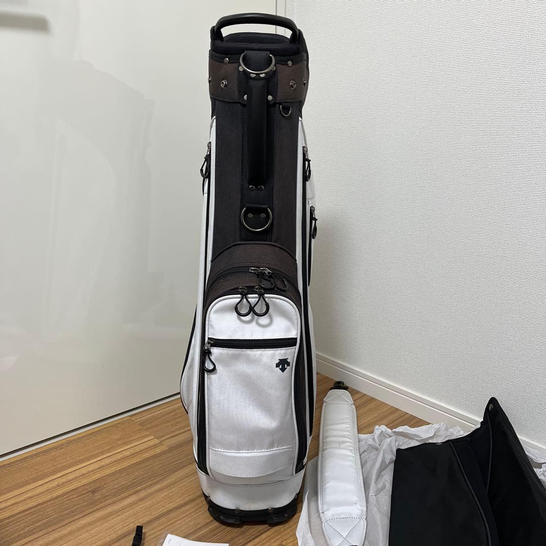 DESCENTE キャディバッグ DQBTJJ03 8.5型 白/黒　スタンド式