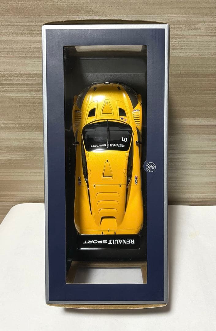 NOREV 1/18 ルノー R.S.01 2015 オフィシャル イエロー