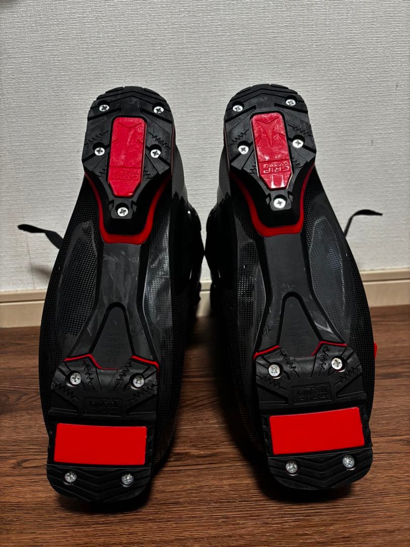 ATOMIC アトミック スキーブーツ Black