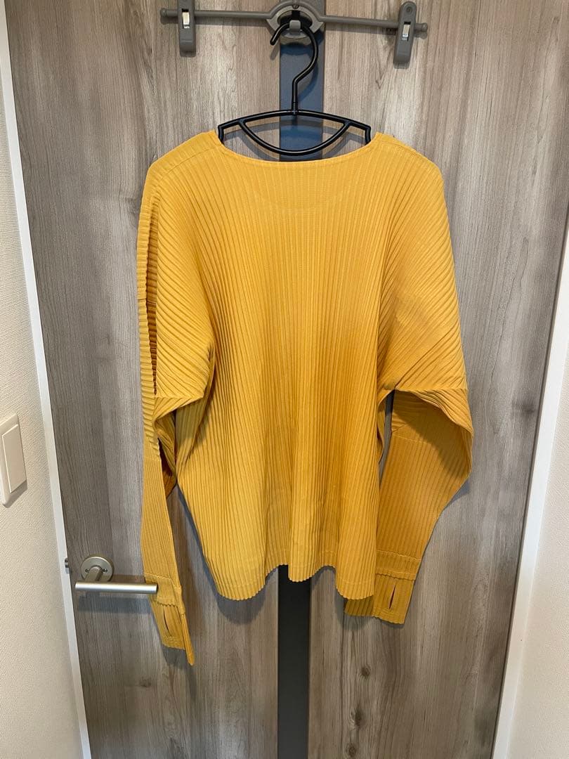 アームホールプリーツカットソー　サイズ3 黄色　オムプリッセイッセイミヤケ