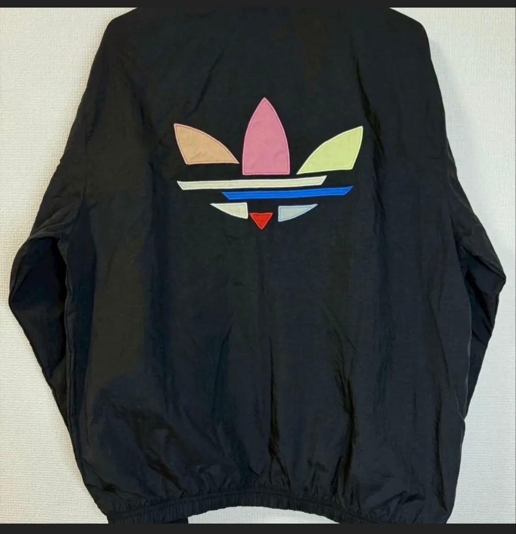 adidas Originals トレフォイル刺繍 ナイロン セットアップ