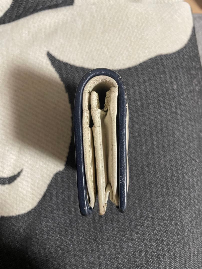 GUCCI 2つ折り財布 ホワイト レザー