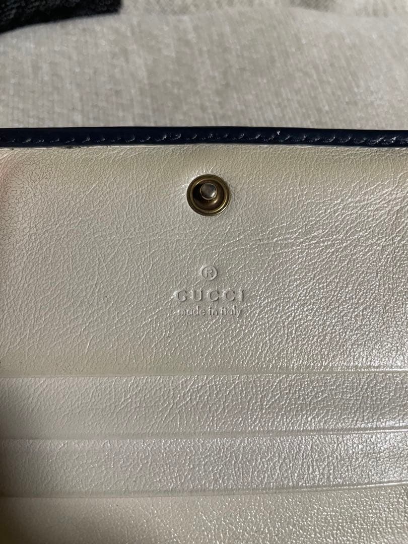 GUCCI 2つ折り財布 ホワイト レザー