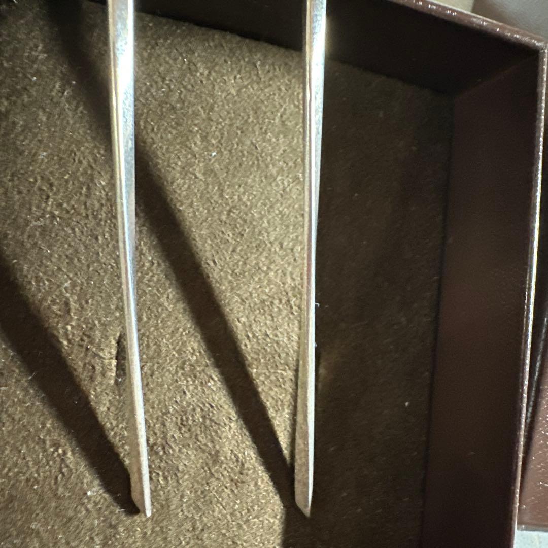 ａg e teアガットＫ10ひねりデザインシルバー、マットゴールドピアス