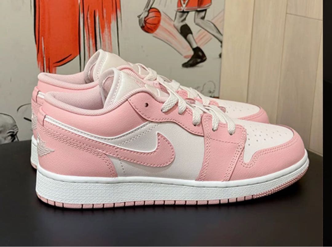 限定【新品】NIKE GS AIR JORDAN1 LOW　ホワイト　ピンク