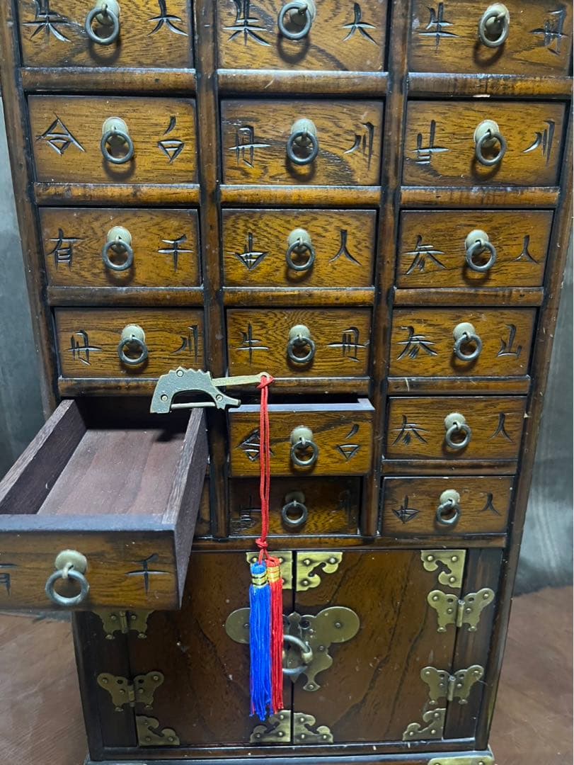 送料込み　薬箪笥　アンティーク家具　李朝