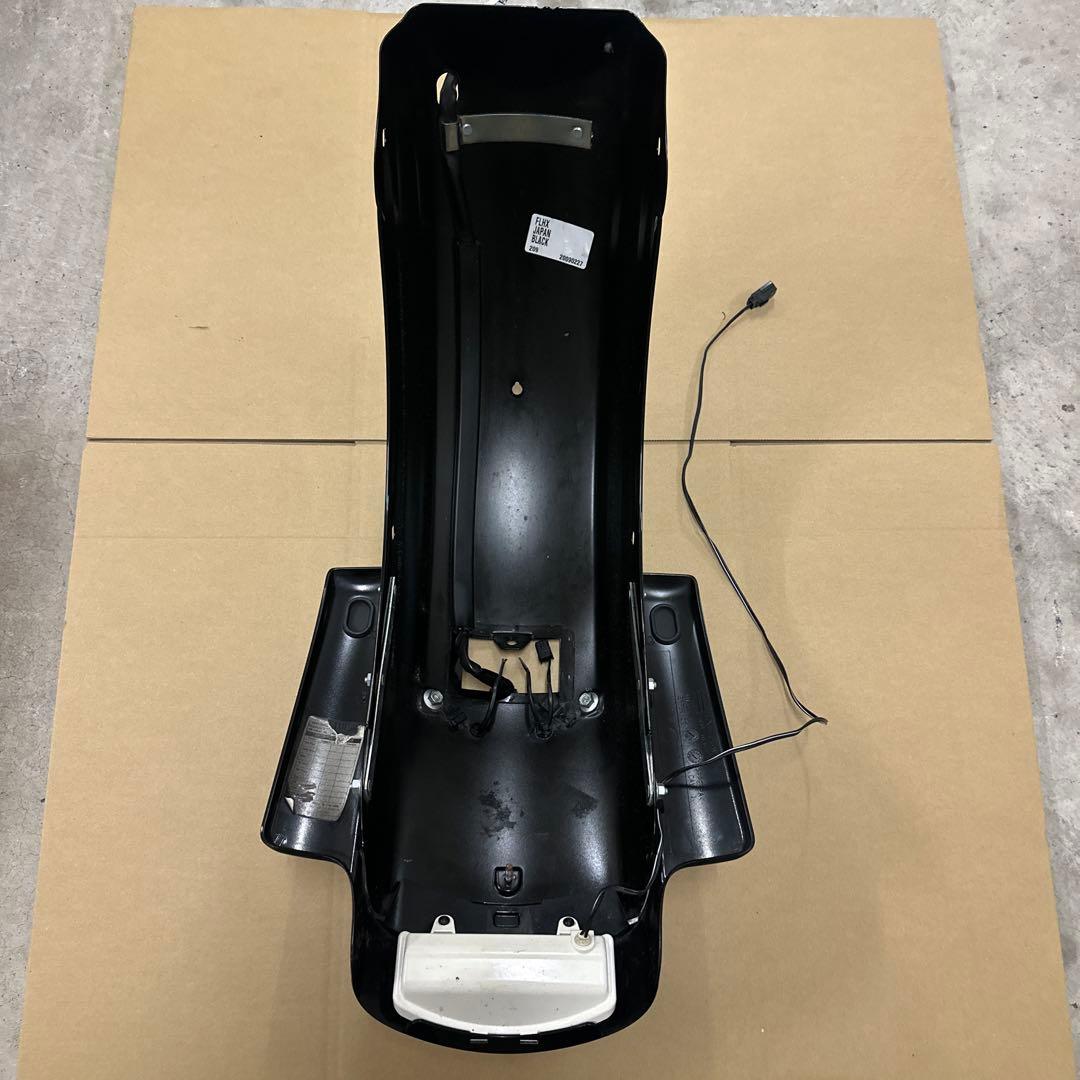 【ハーレー純正】FLHX2009年　リアフェンダー (塗装あり)