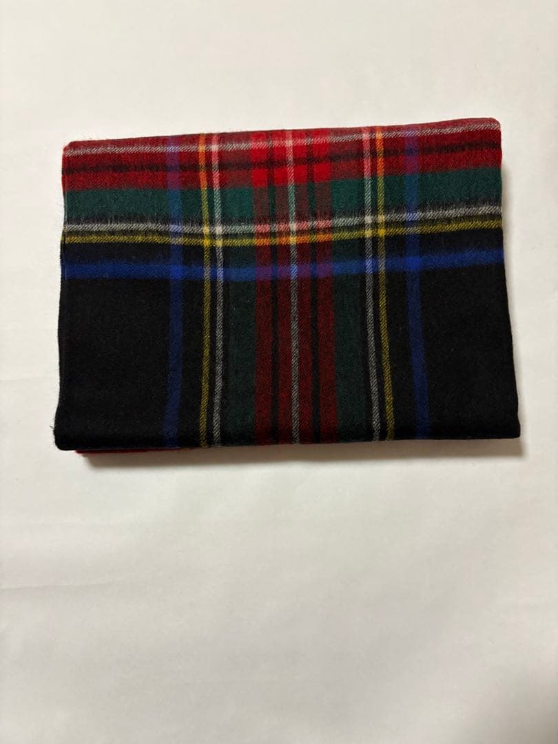 Johnstons of Elgin カシミアオブエレガン大判ストールブラック柄