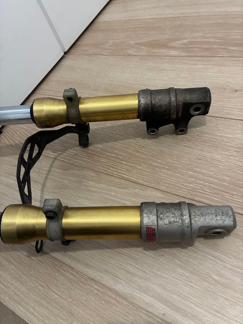 スズキ　ZZ フロントショック　中古　CA1PB SHOWA レア