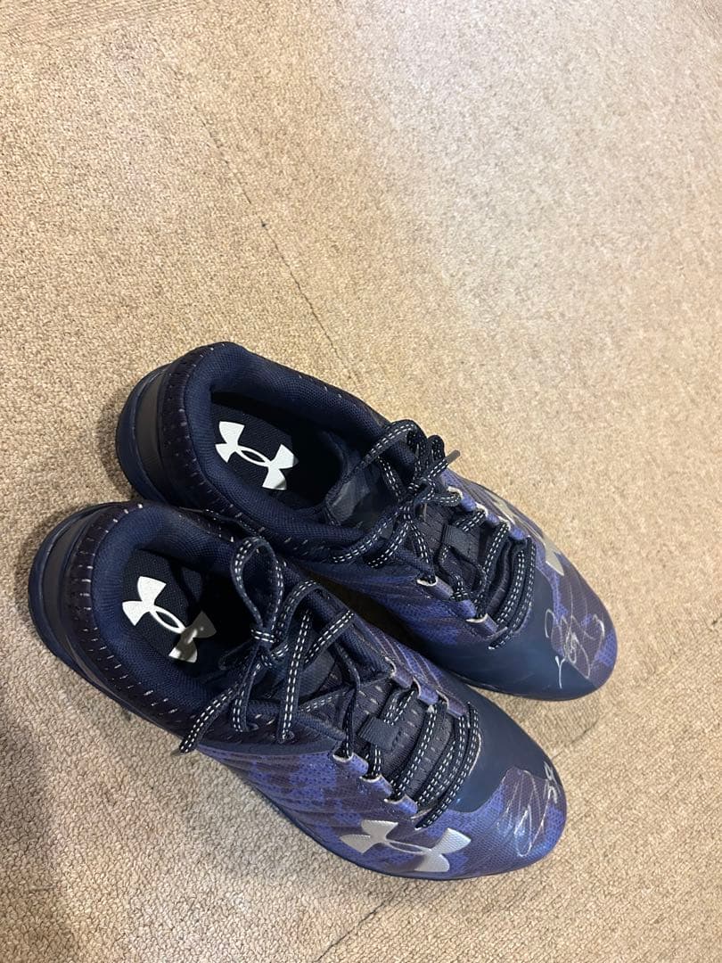 UNDER ARMOR 松田宣浩 吉田正尚直筆サイン入りスパイク