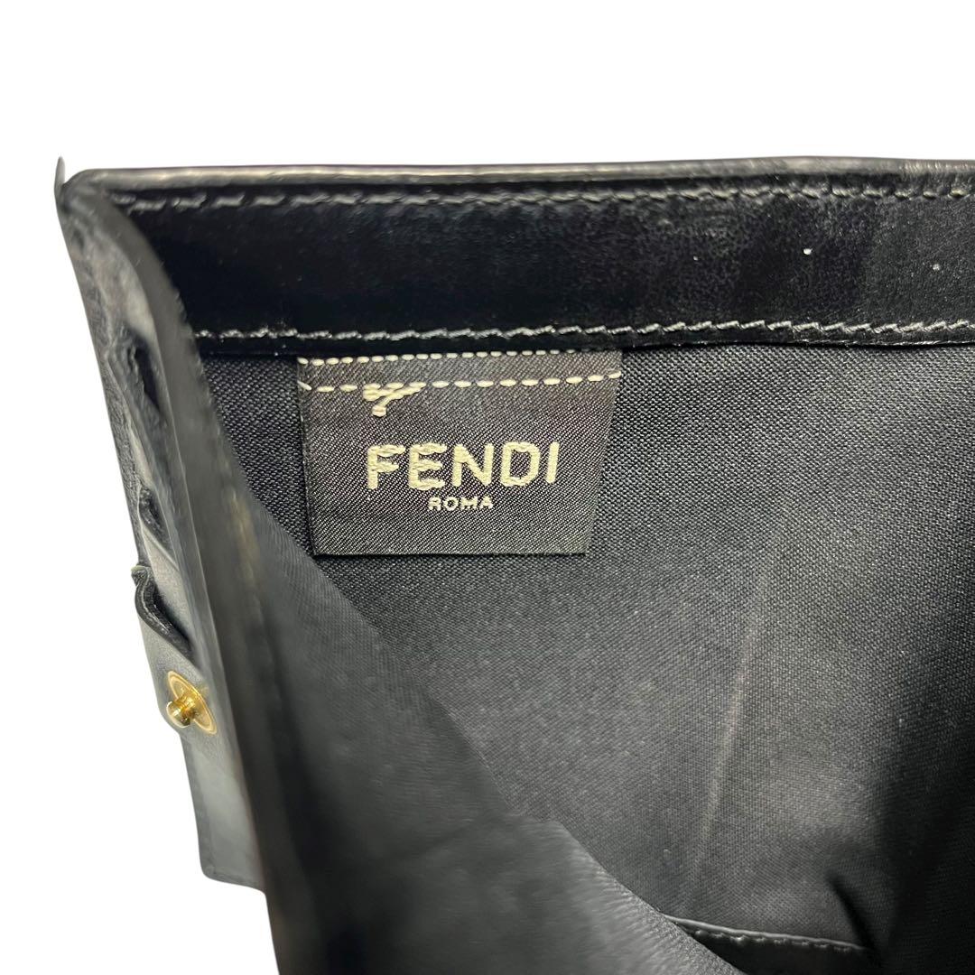 希少✨フェンディ 二つ折り財布 ロゴ 型押し レザー ブラック 黒