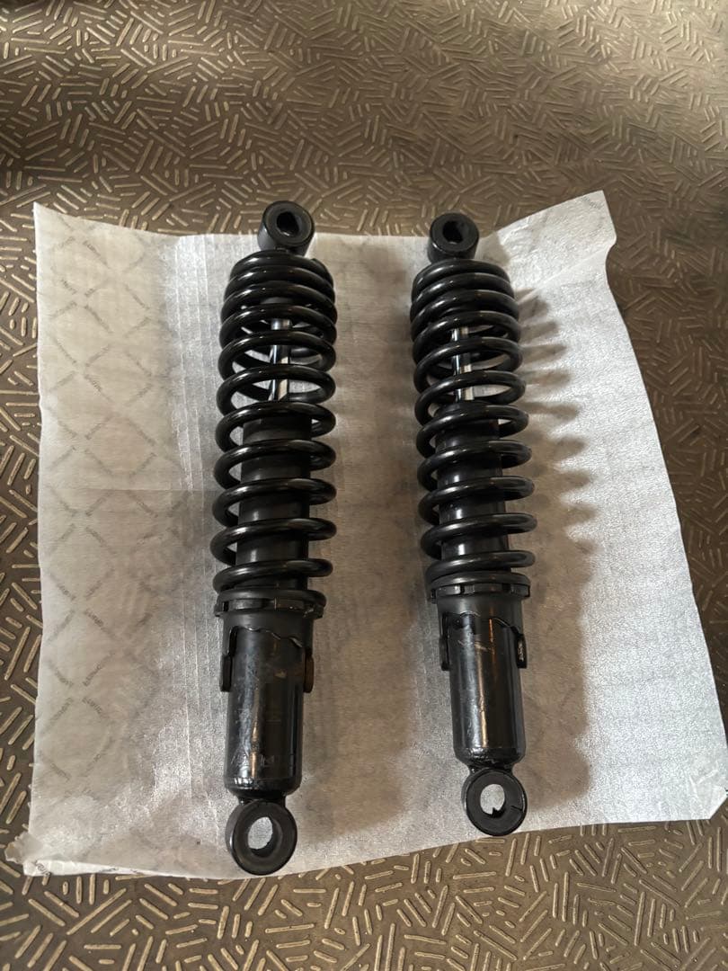 sr400 リアサス　カフェ　ローダウン　2% デイトナ　ボバー　チョッパー