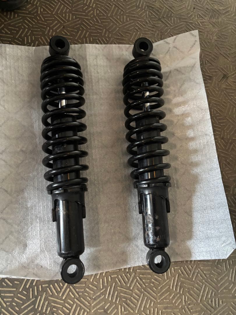 sr400 リアサス　カフェ　ローダウン　2% デイトナ　ボバー　チョッパー