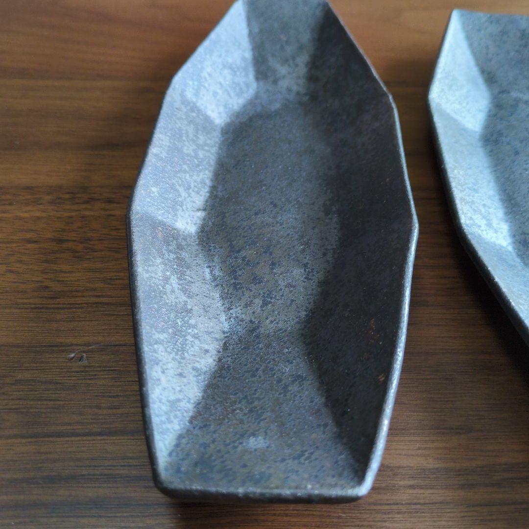 安福由美子さん　皿　中　2枚