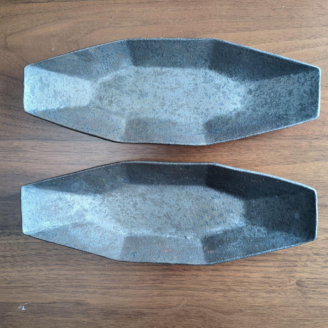 安福由美子さん　皿　中　2枚