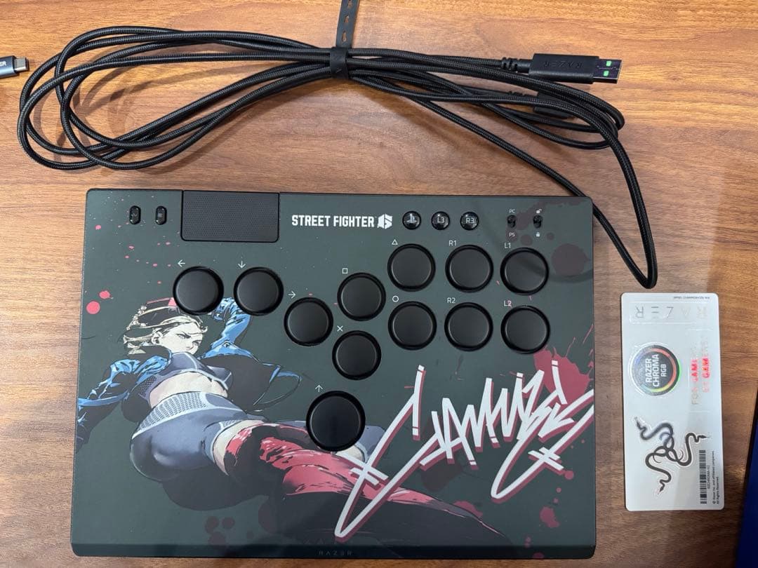 Kitsune PS5 & PC 用薄型レバーレス アーケードコントローラー