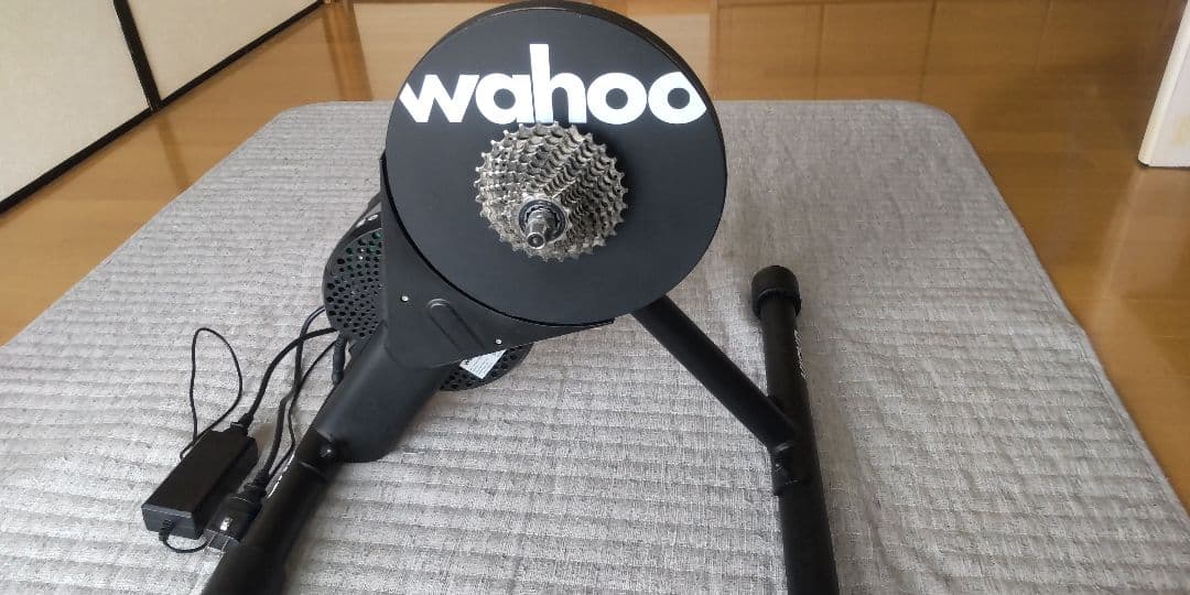 Wahoo KICKR CORE トレーニングローラー